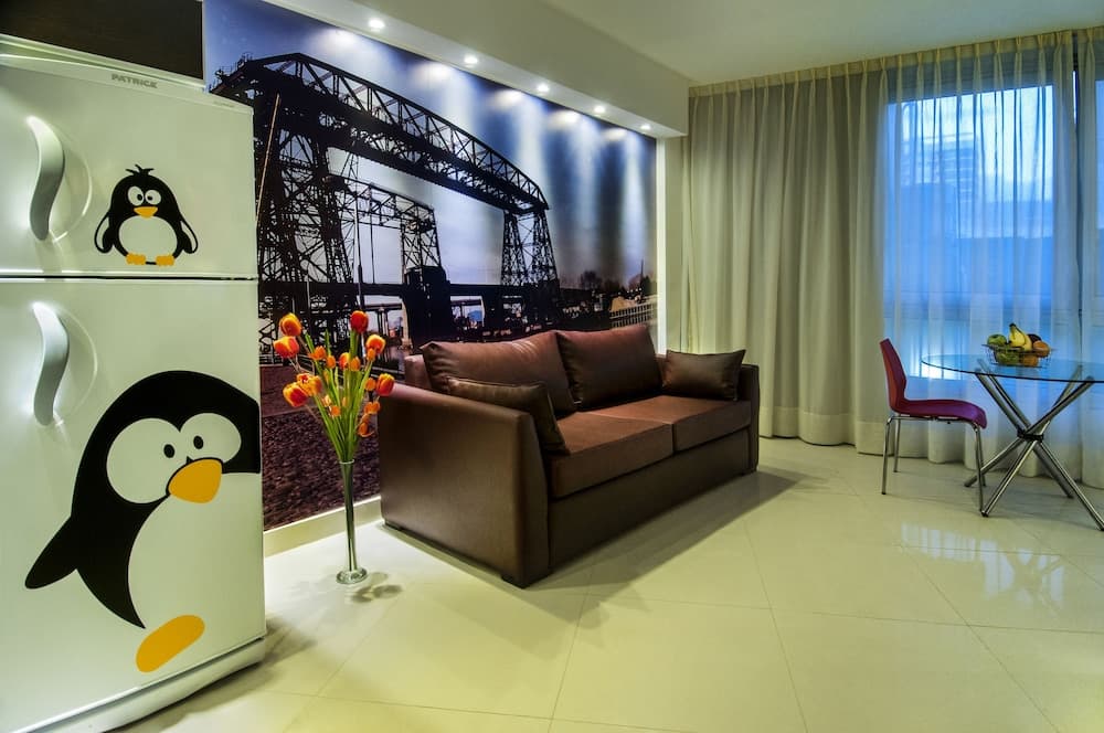 Shoshana Hotel Boutique