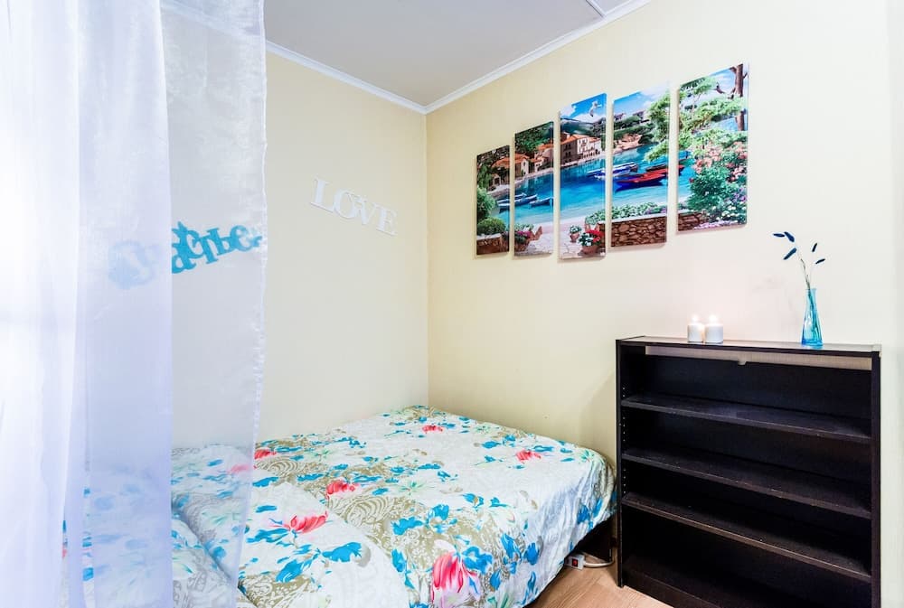 Apartment on Strelbishchensky Lane 23