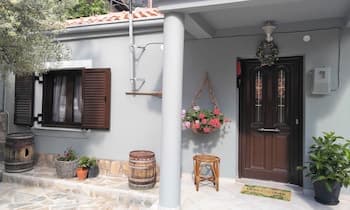 Rina's House Meteora