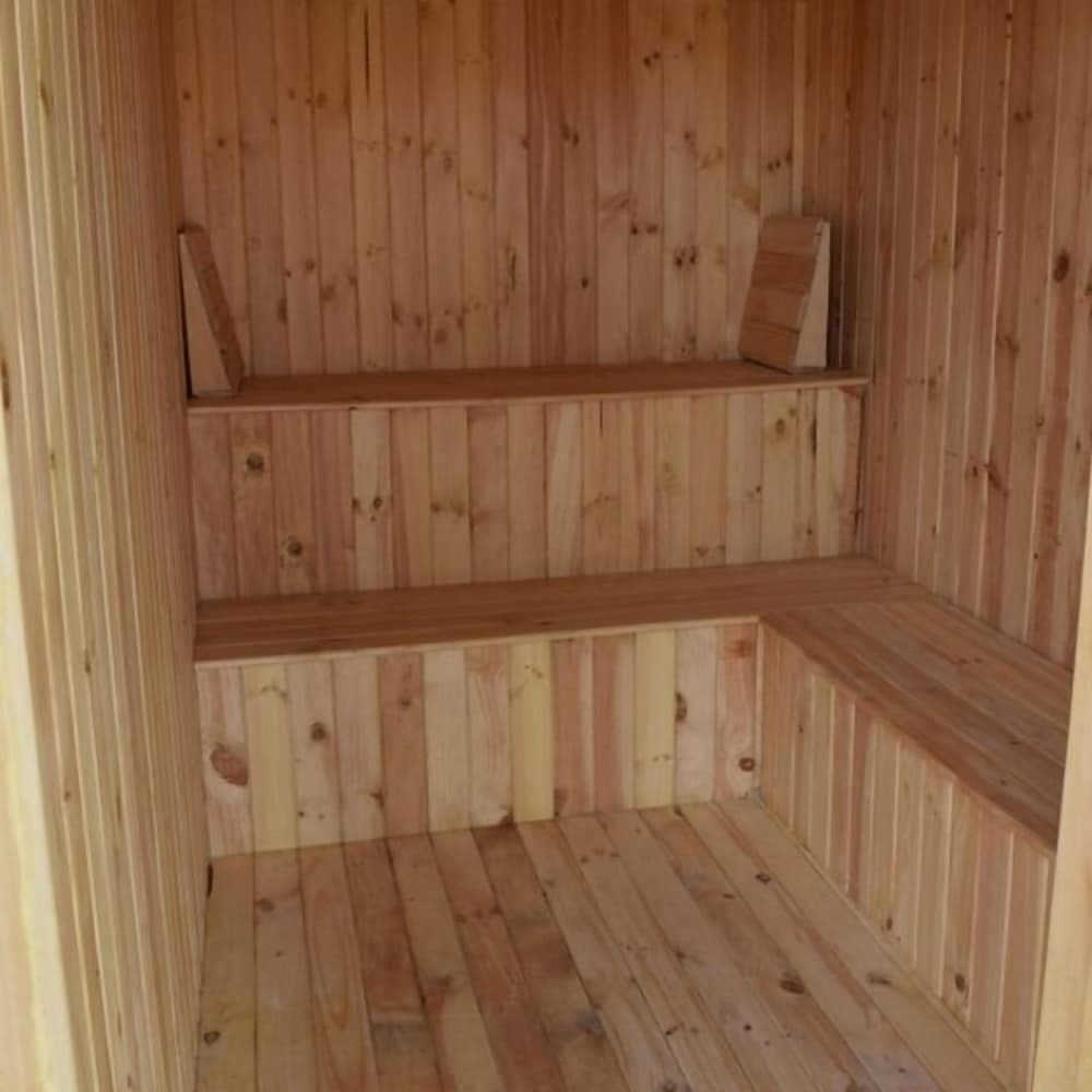 Live The Life And Toro Bar