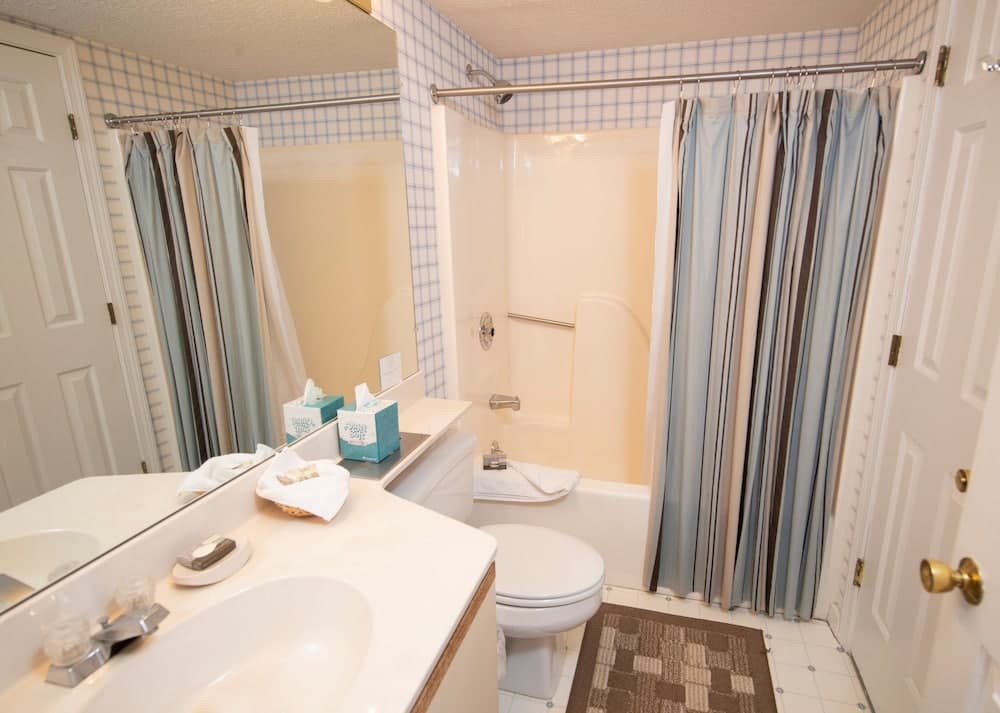 Spacious Winterplace 2 Br - Okemo 2 Bedroom Condo by RedAwning