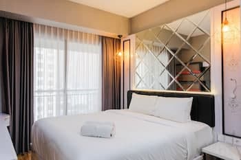 3BR Apartment with Pool View at M-Town Residence