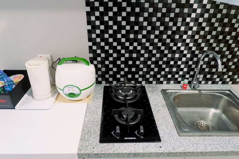 Studio Apartment Connected to Mall at Supermall Mansion