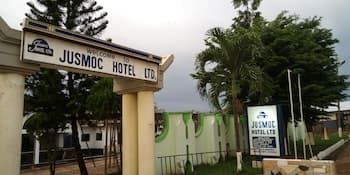 Jusmoc Hotel