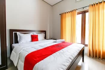 RedDoorz @ Jalan Palagan