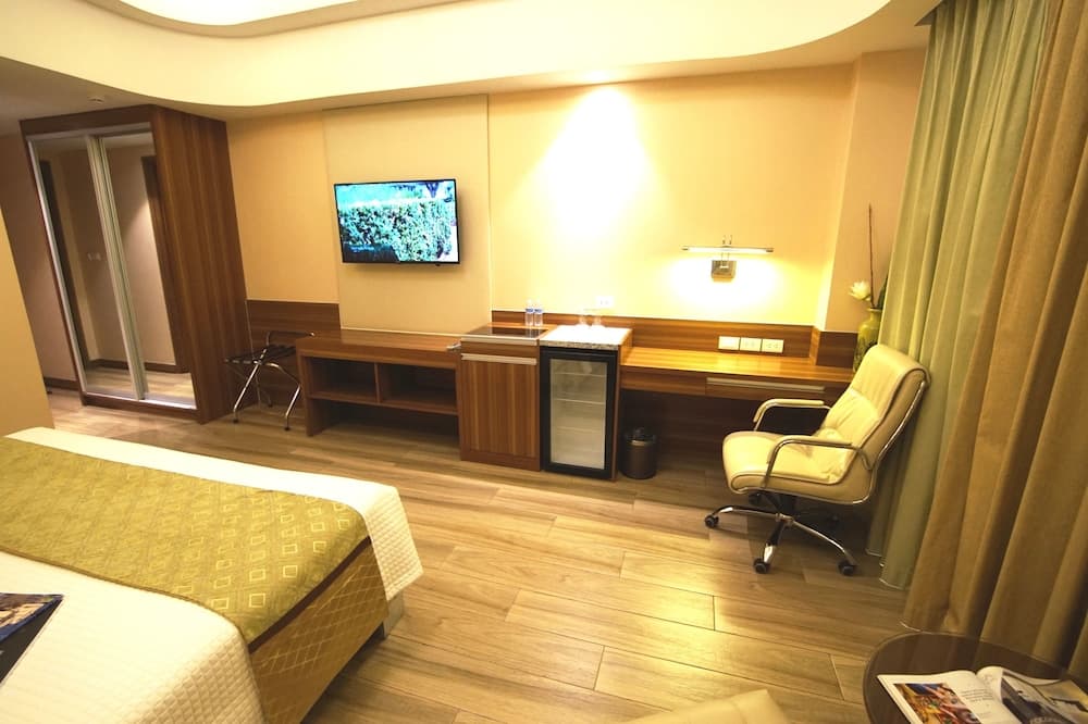 Central Park Reef Resort