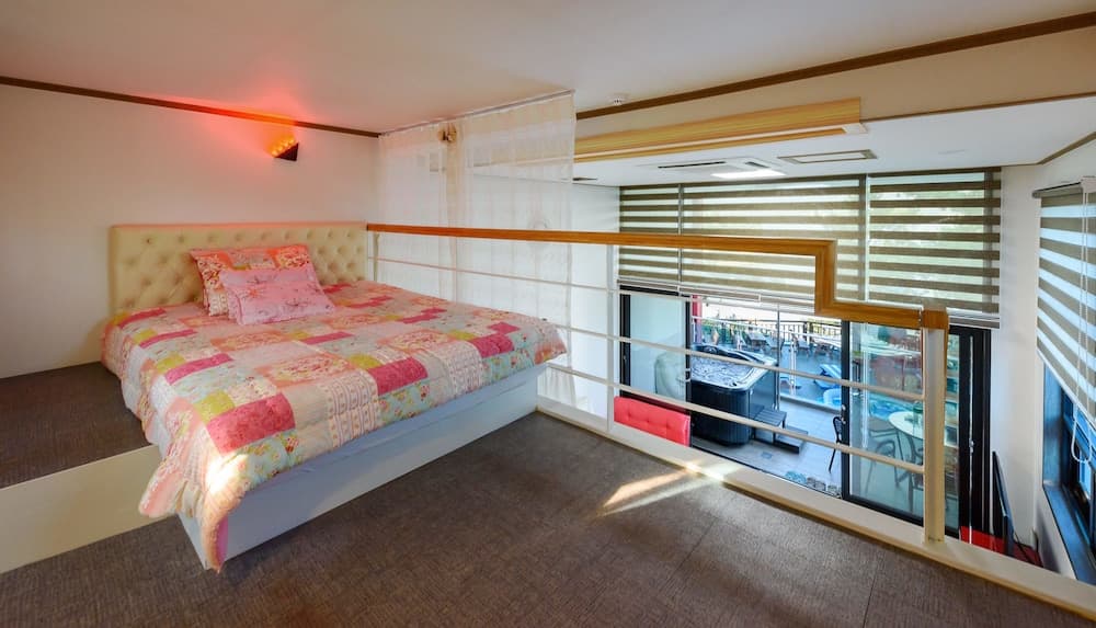 Tongyeong Honey Spa Pension