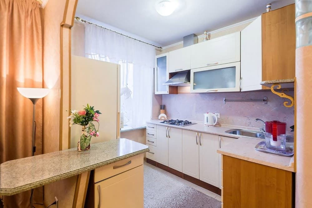 Day&Night Apartments - Oktyabrskaya