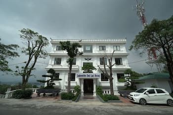 Lakeside Dailai Hotel