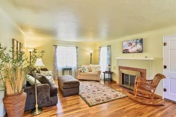 The Potter`s Cottage