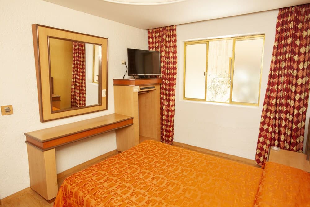 Hotel Tres Colonias - Adults Only