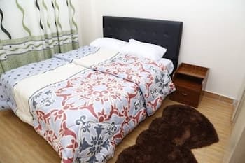 Plainsville Apartments