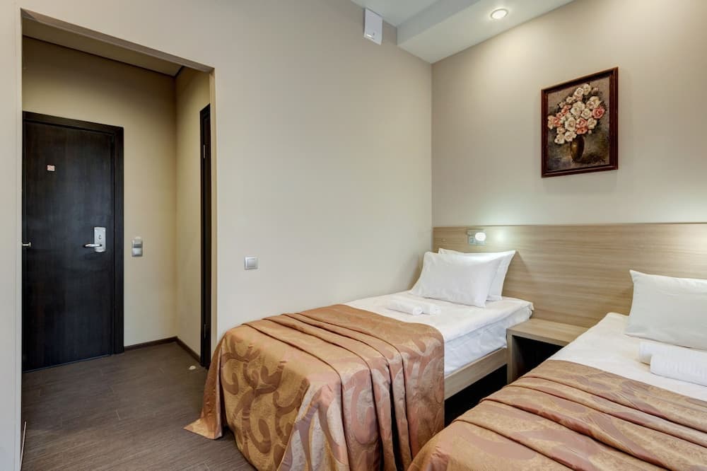 Hotel on Smirnovskaya 25