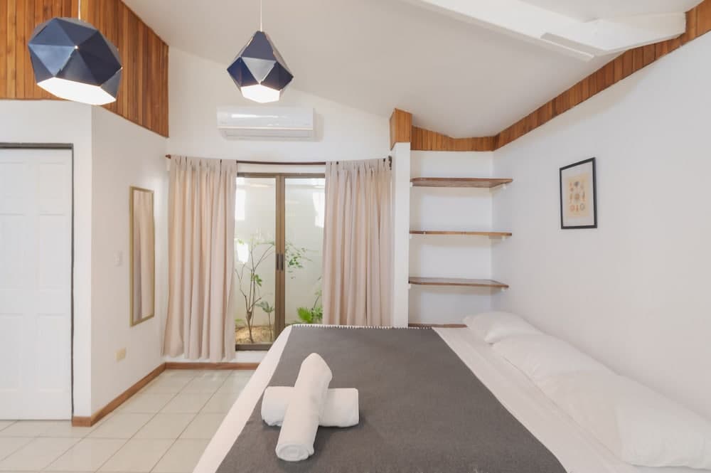 Maoritsio Garden studios