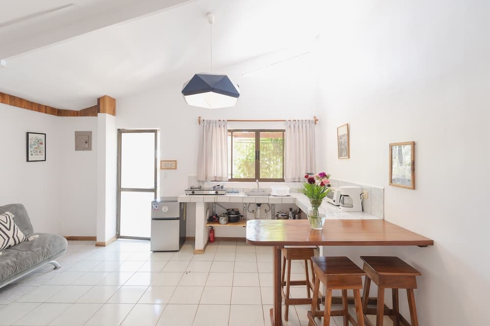 Maoritsio Garden studios