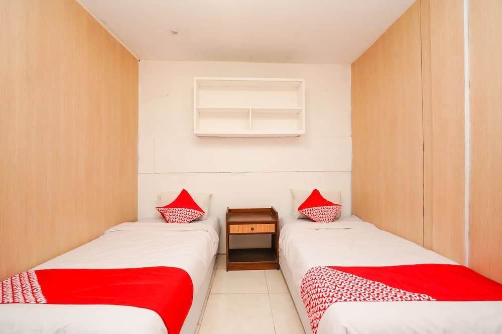 Super OYO Naomi Heritage