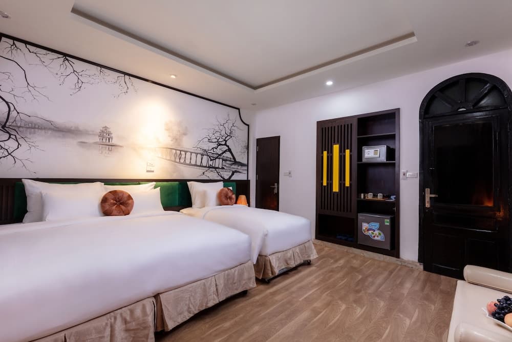 Hanoi Lullaby Hotel & Travel