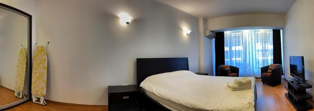 Apart holiday Maria Mamaia