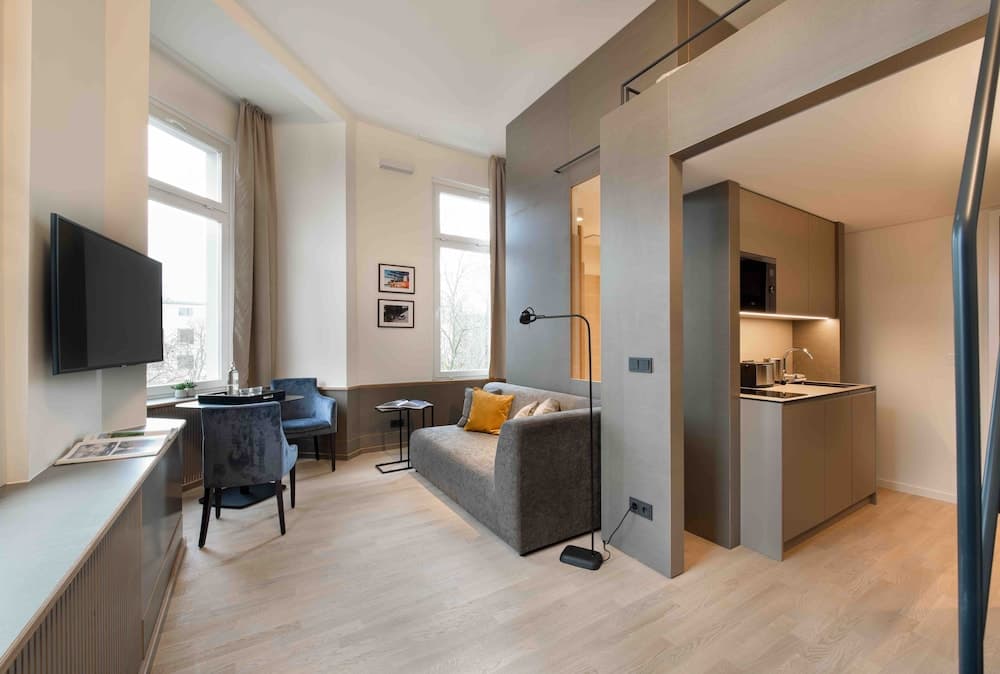 OBERDECK Studio Apartment House