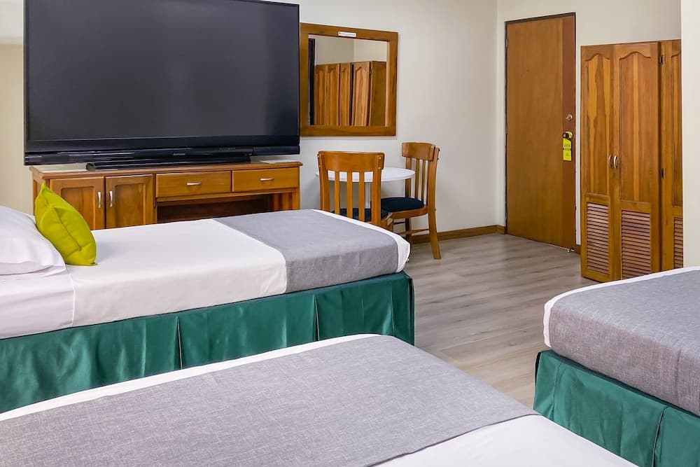 Ayenda 1140 Roma Plaza