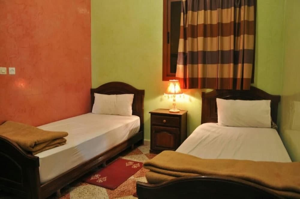 Hôtel Ouaouizerth - Hostel