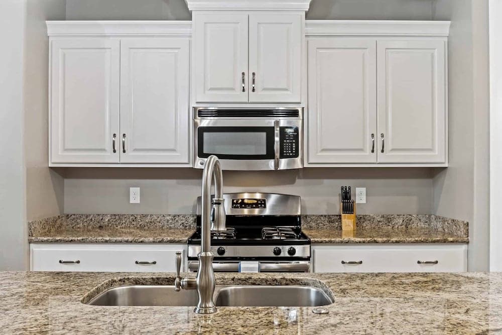 Pride of the Ledges by RedAwning