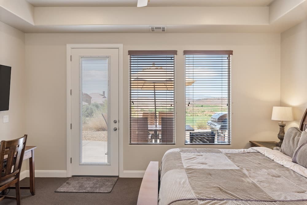 Views for Rent by RedAwning