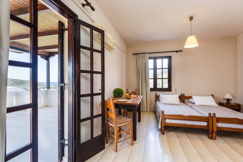 Santa Maria Studios & Apartments