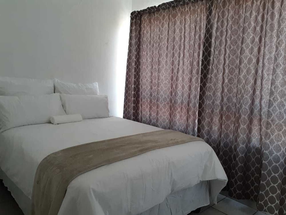 Mthonjeni Residence and Cafe