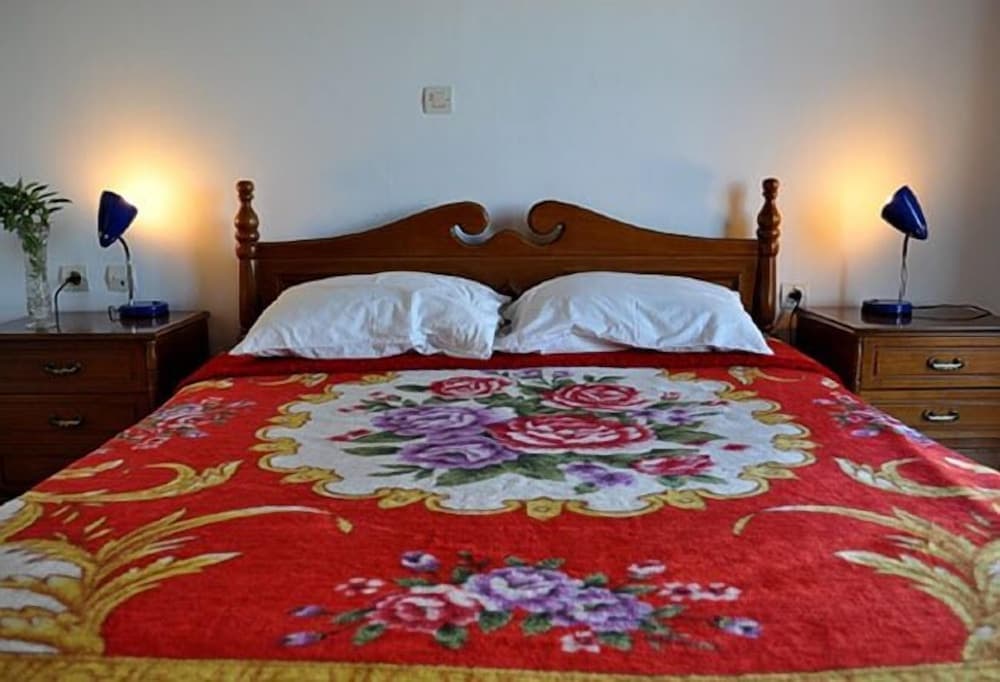 Saint Konstantin Beach Apartments