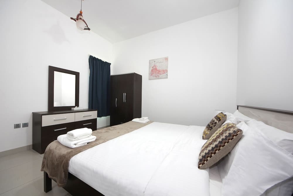 Signature Holiday Home - Marina Pinnacle