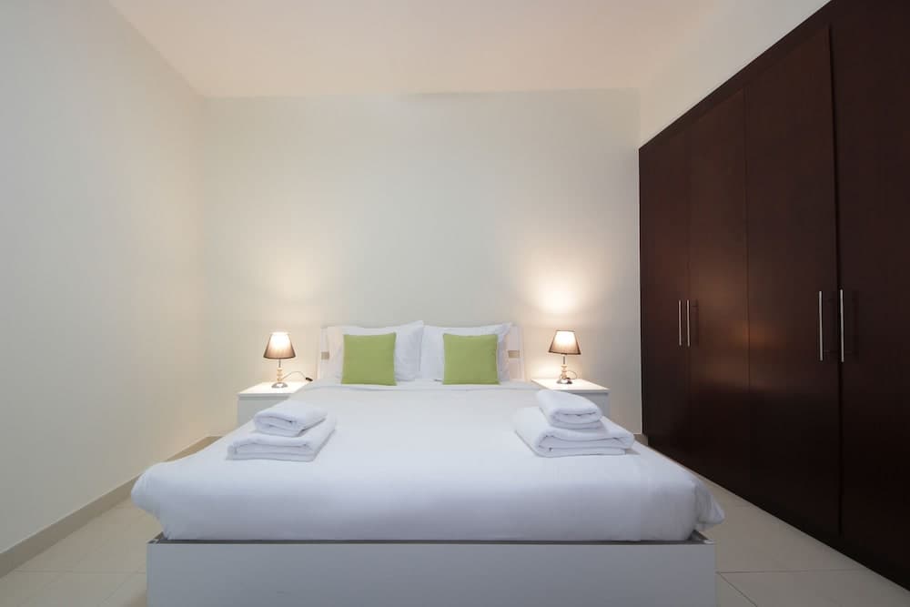 Signature Holiday Home-Masakin Al Furjan