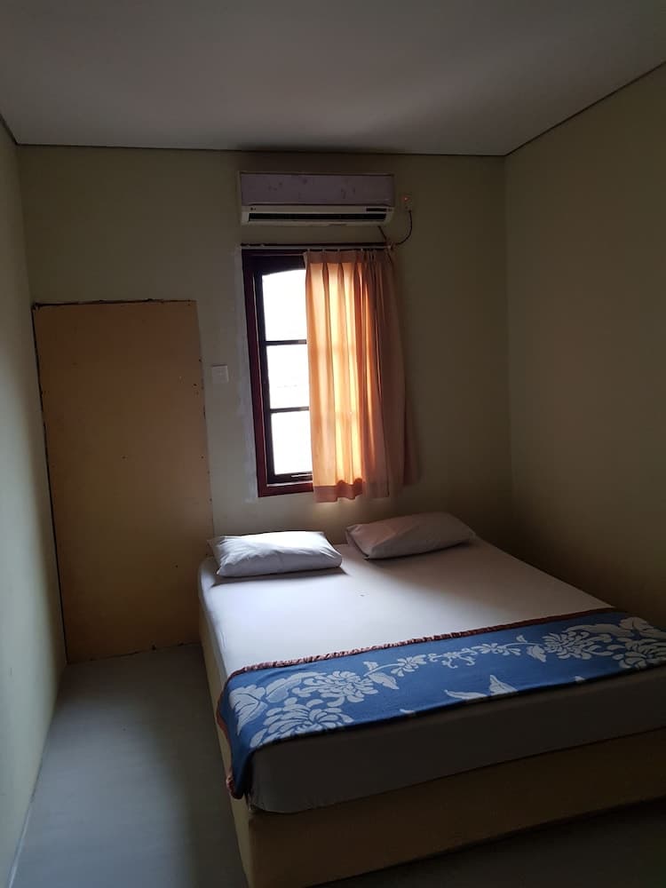 OYO 761 Mahkota Intan Hotel