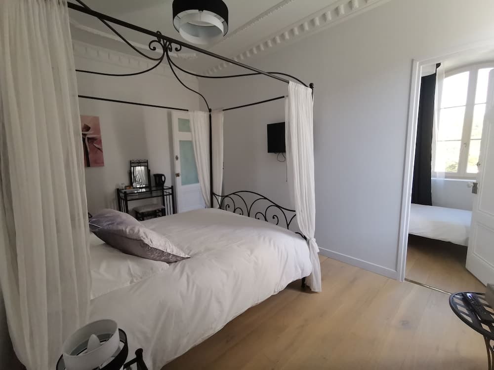 Chateau de Saint-Genix