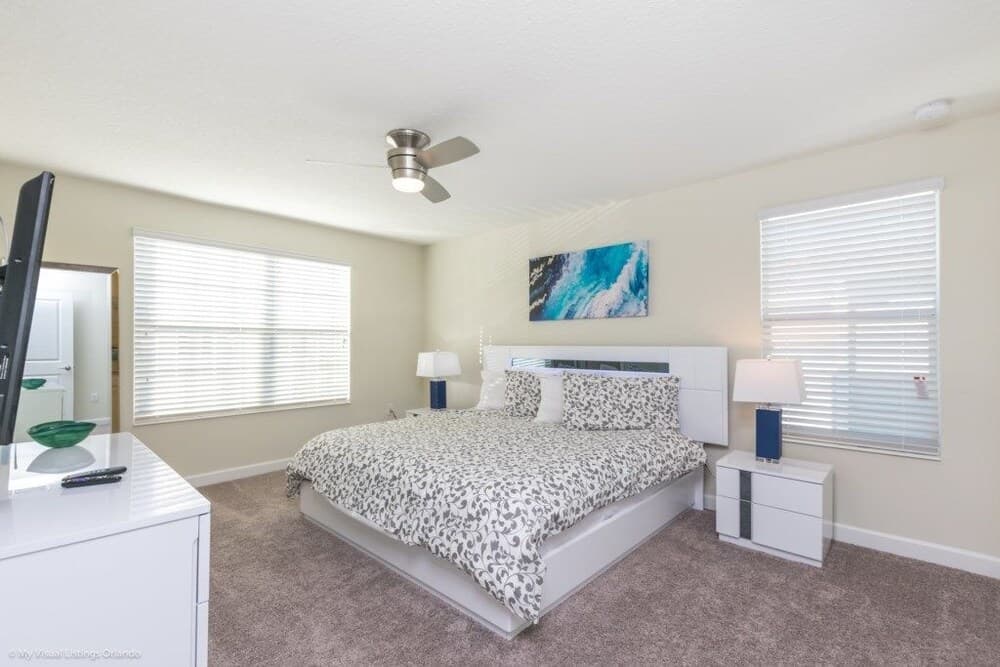 Stunning 6 Bedroom Pool Villa at Champions Gate