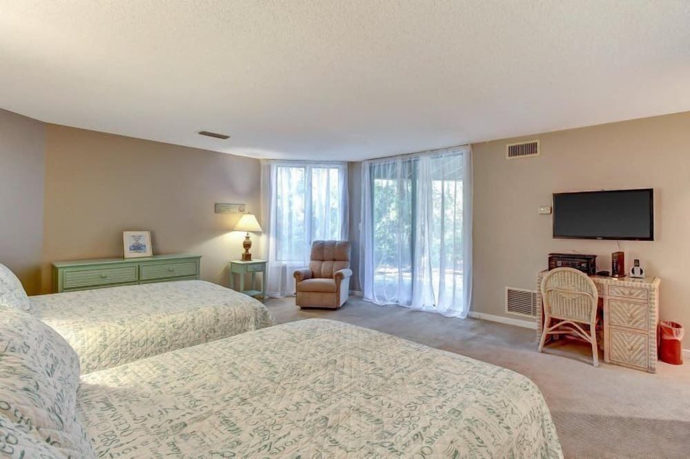 2354/56-courtside Villas