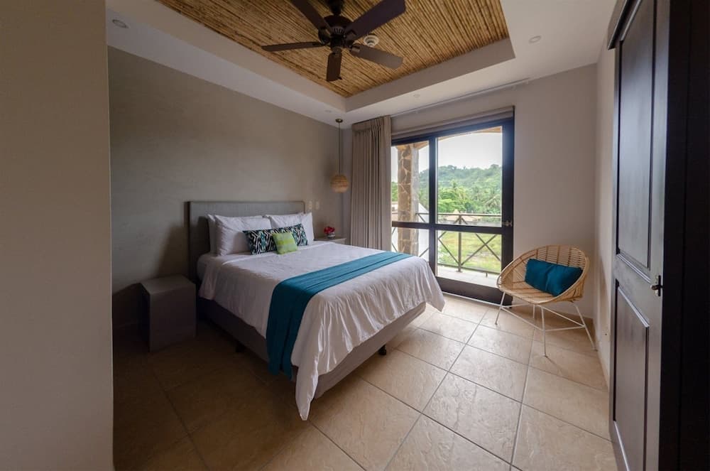 Captivating 3br/2.5ba Unit is Just Perfect