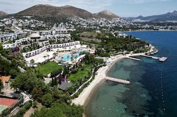 Sianji Well-Being Resort