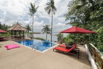 Indra Maya Pool Villas