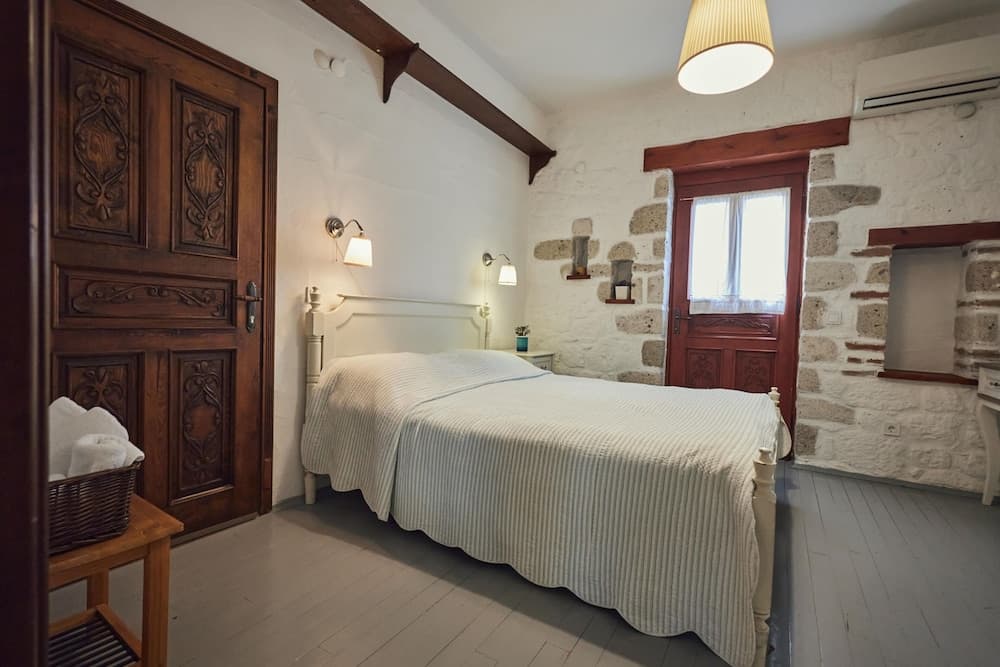 Alacati Zeytin Konak Hotel