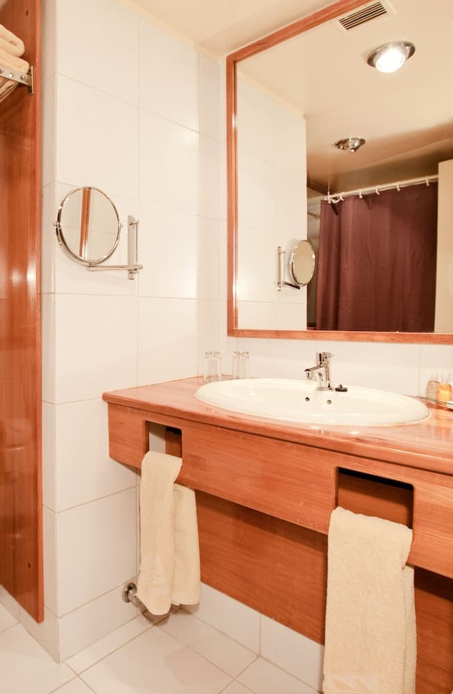 Hotel Puerta Del Sol