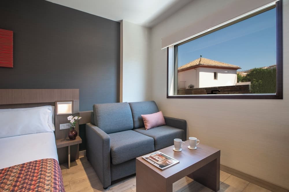 Hotel Granada by Pierre & Vacances