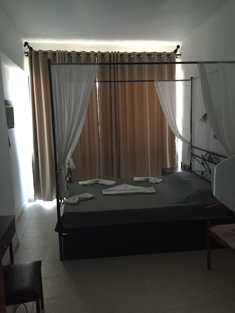 Anastasia Studios, Apartments & Suites