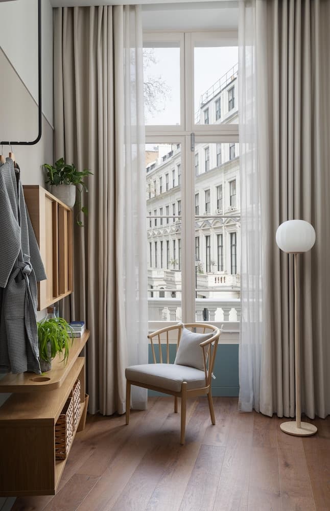 Inhabit Queen's Gardens, a Member of Design Hotels