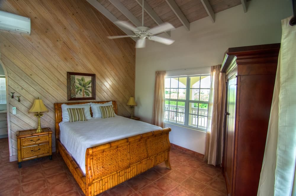 Grace Bay Beach Ocean Villas