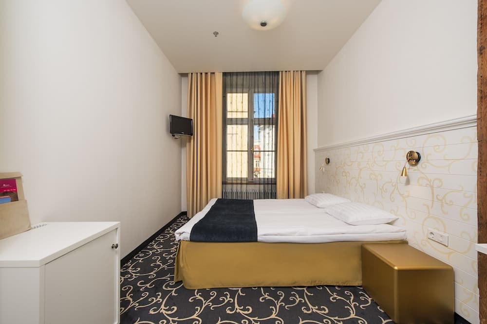 Meriton Old Town Garden Hotel