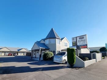 Gables Motor Lodge