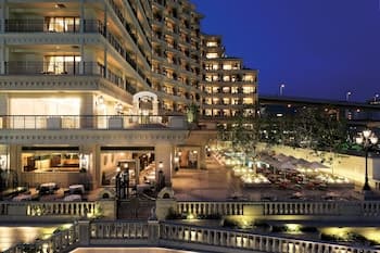Hotel La Suite Kobe Harborland