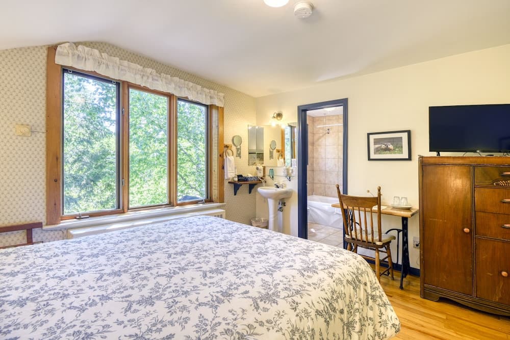 Auberge Le Lupin B&B