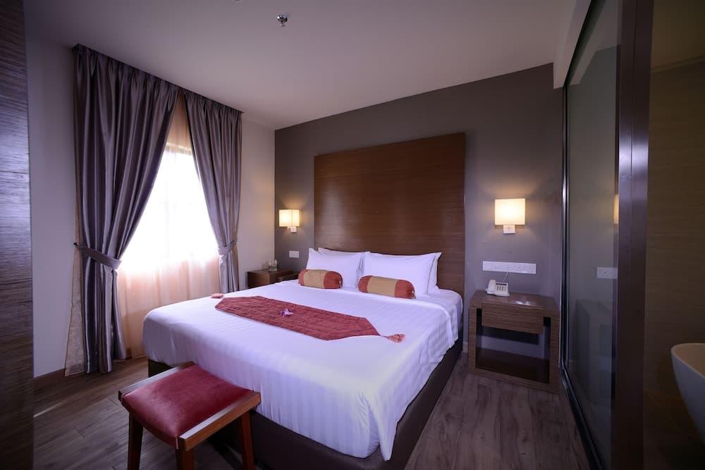 Bella Vista Waterfront Resort